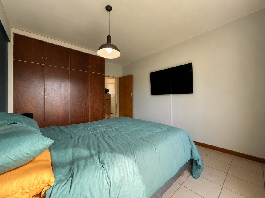 2 Bedroom Property for Sale in Claremont Western Cape